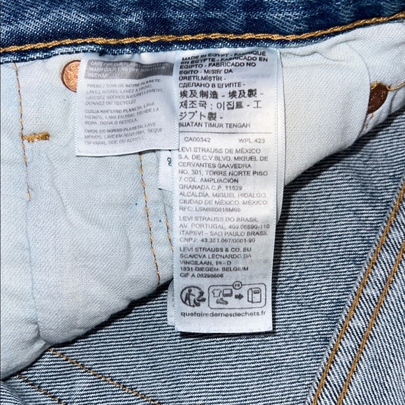 Levi's 501 Original Classic Blue Jeans - Picture 14 of 16